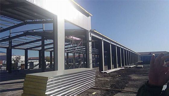 Taller prefabricado con estructura de acero Q235B Q355B, gran envergadura, listo para grúa