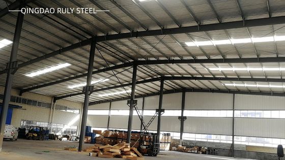 Estructura de acero estable de larga envergadura Sección H Cuadro de acero grande pintado Edificio prefabricado Taller