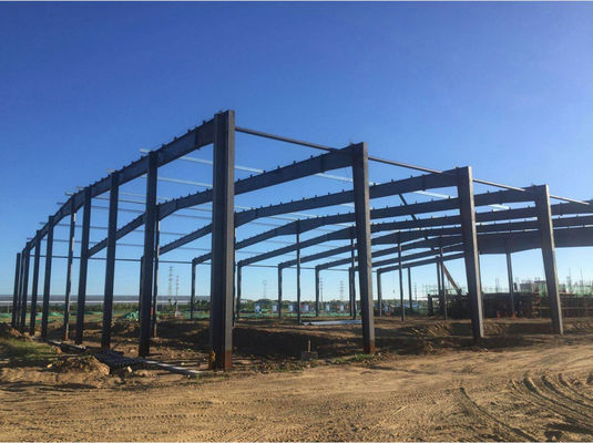 Almacén prefabricado con estructura de acero con vida útil de 50 años Q235B Q355B
