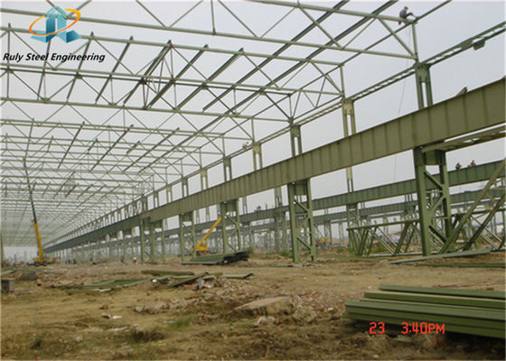Las estructuras prefabricadas de acero en el almacén proporcionan un oasis confiable y seguro