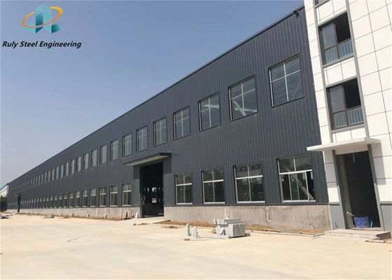 Construcción de edificios industriales de fábricas y estructuras de acero