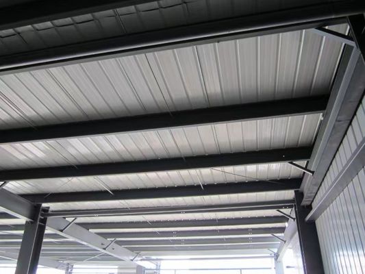Construcción de edificios con estructura prefabricada de acero ligero