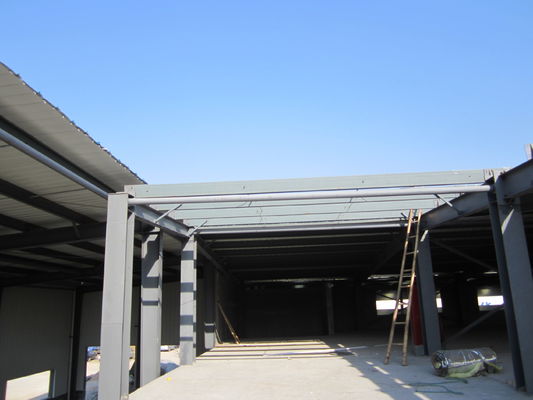 Cuadro de metal de almacenamiento Panel de sándwich ligero Estructura del edificio prefabricado Pintura de construcción de acero galvanizado Almacén