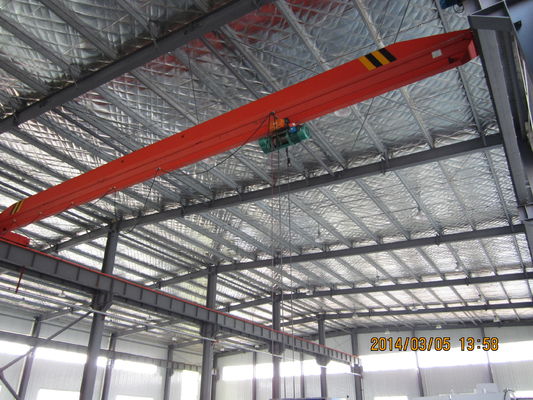 Construcción de estructura prefabricada de acero Fácil de ensamblar Construcción corrugada de metal Estructura de acero Almacén