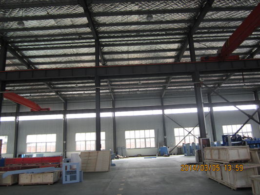 Construcción de estructura prefabricada de acero Fácil de ensamblar Construcción corrugada de metal Estructura de acero Almacén