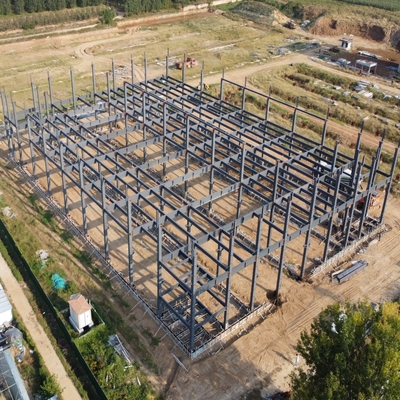 Q235B Edificio de almacén de acero prefabricado con paneles de lana de vidrio