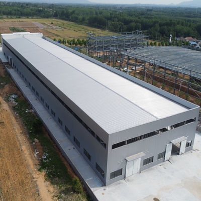 Estructura prefabricada de acero Taller de almacén Gran envergadura personalizable