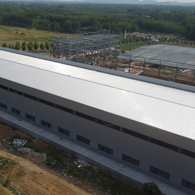 Almacén prefabricado con estructura de acero Q355B con durabilidad de 50 años