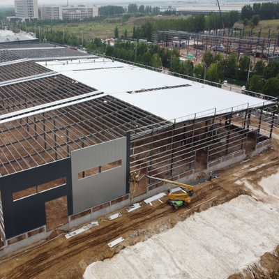 Almacén prefabricado con estructura de acero y armazón de acero ligero