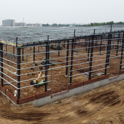 Almacén de estructura de acero prefabricada con panel sándwich