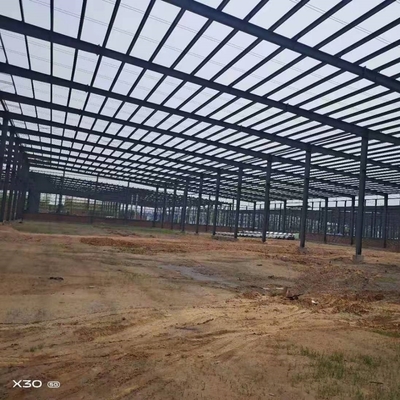 Estructuras de acero prefabricadas de gran envergadura con soporte para grúas