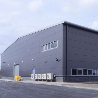 Q355B Prefabricated Steel Warehouse With Sandwich Panel