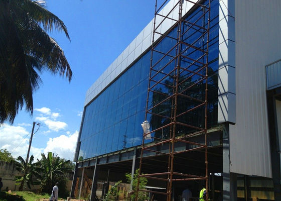 Edificio de oficinas prefabricado de acero de varios pisos con pared cortina de vidrio
