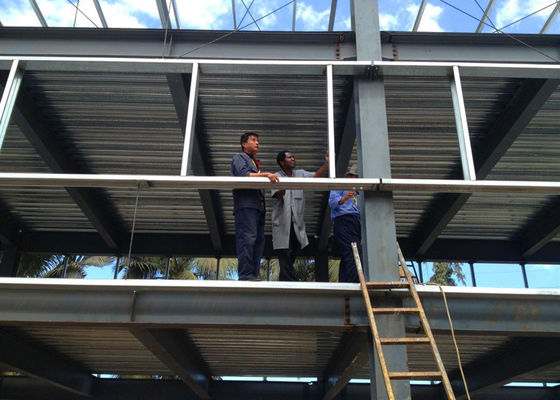 Edificio de oficinas prefabricado de acero de varios pisos con pared cortina de vidrio